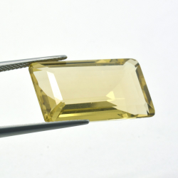 22,02ct Quarzo Limone in Faccettato Smeraldo