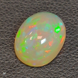 Opal Ethiopia oval cut 2.45 ct