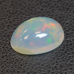 Opal Äthiopien im Ovalschliff 1.46 ct