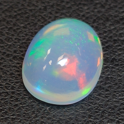 Opale d'Ethiopie taille ovale 2.19 ct