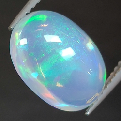 Opal Äthiopien im Ovalschliff 2.19 ct