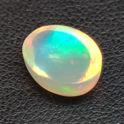 Opal Äthiopien im Ovalschliff 1.85 ct