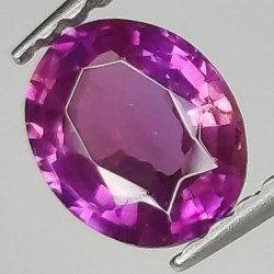 Saphir violet taille émeraude 0,80 ct 5,93 x 3,91 mm