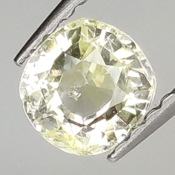 Saphir jaune 0,73 ct taille ovale 0,73 ct 5,14 x 4,84 mm