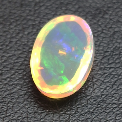 Opale d'Ethiopie taille ovale 1.75 ct