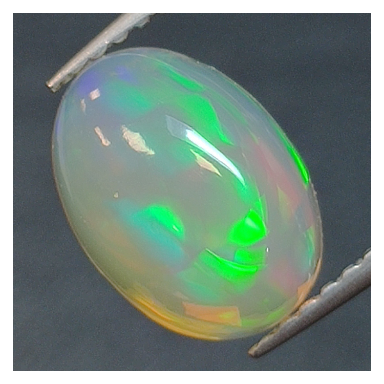 Opal Äthiopien im Ovalschliff 1.56 ct