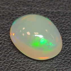 Opal Äthiopien im Ovalschliff 2.13 ct