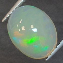 Opal Äthiopien im Ovalschliff 2.13 ct