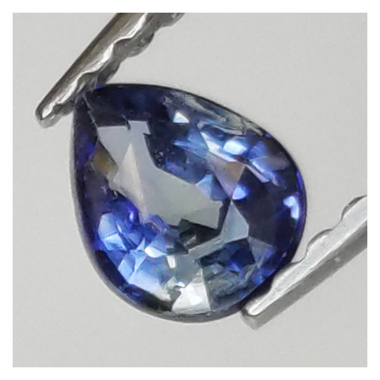 0,44 ct blauer Saphir im Birnenschliff, 4 x 3,24 mm