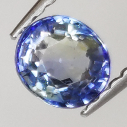 0,56 ct Saphir bleu taille ovale 5,06x4,43 mm