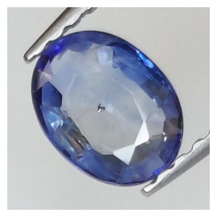 0,87 ct Saphir bleu taille ovale 6,38x4,91 mm