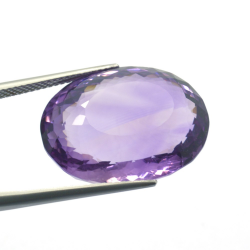 28,67 ct Amethyst im Ovalschliff 22,60 x 17,47mm