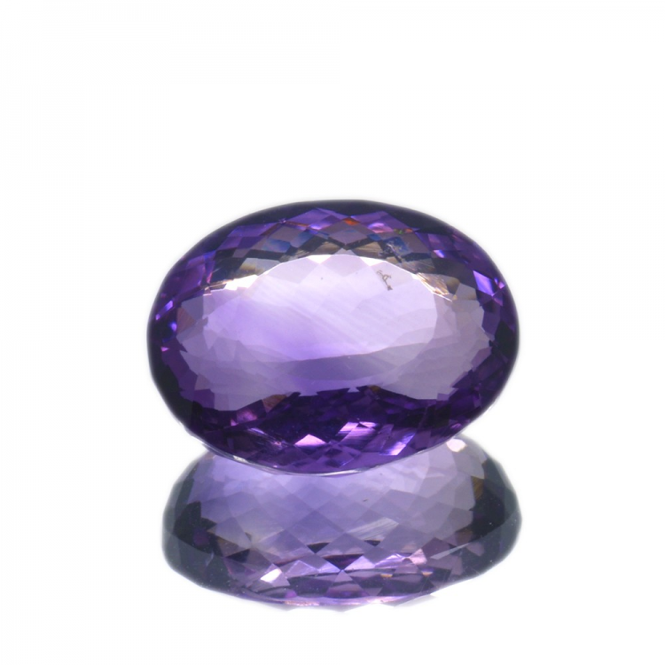 21,38 ct. Amethyst im Ovalschliff 20,08 x 15,43 mm