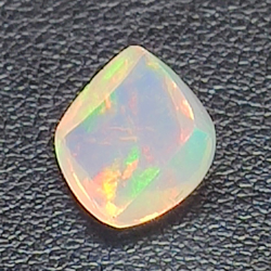 1,92ct Opalkissenschliff 8,5x8,13 mm