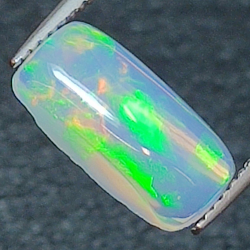 1,23 ct Opal, rechteckiger Schliff, 11,67 x 6,63 mm