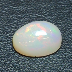 3,28ct Opale taille ovale 11,85x8,56mm