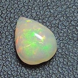 1,51ct Ópalo talla oval 9,66x7,54mm