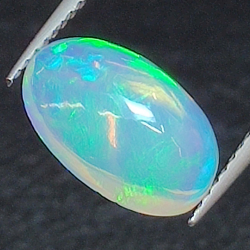 1,71 ct Opal im Ovalschliff, 11,46 x 7,55 mm