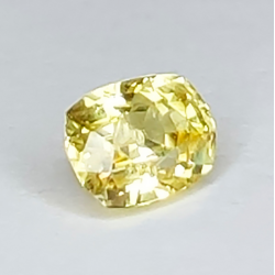 0.64ct Yellow Sapphire oval cut 4.72 x 3.92mm