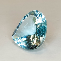 15,16ct Topacio Azul talla corazón 15,96x15,94mm