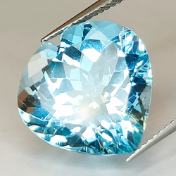 15.16ct Blue Topaz heart cut 15,96x15,94mm