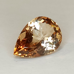 6.98ct Topacio Champagne talla pera 14,11x9,80mm