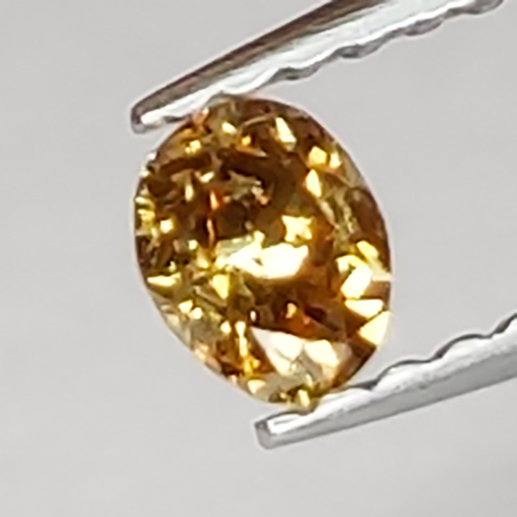 0,21ct Diamante Brown Talla Oval 3,79 x 3,06MM