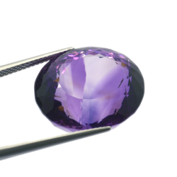 Améthyste taille ovale 26,55 ct 19,61x16,62 mm