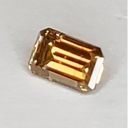 0,16ct Diamante Brown Talla Esmeralda 3,96 x 2,42mm