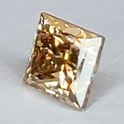 0,40 ct brauner Diamant im Princess-Schliff, 3,43 x 2,96 mm