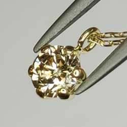 Colgante Diamante con cadena de oro de 0.20 ct