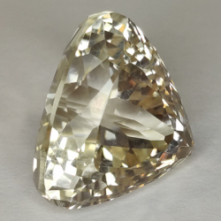 18.29ct. Kunzita natural talla pera 16.45x14.79mm