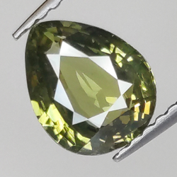 1,54 ct Saphir-Farbwechsel 7,79 x 6,35 mm