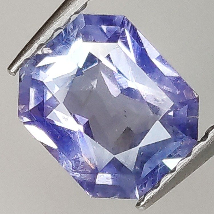 1.19ct Saphir taille radiant 6.62x5.56mm