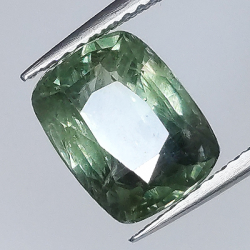 3,81 ct Saphir im Kissenschliff, 9,74 x 7,47 mm