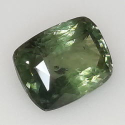 3,81 ct Saphir im Kissenschliff, 9,74 x 7,47 mm