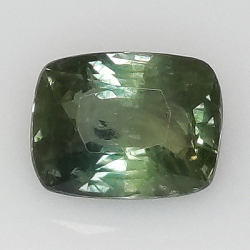 3,81 ct Saphir im Kissenschliff, 9,74 x 7,47 mm