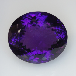 58,66 ct Amethyst im Ovalschliff 24,87 x 21,48 mm