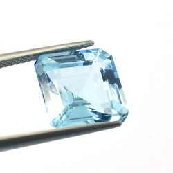 9,16 ct Blue Topaz Émeraude