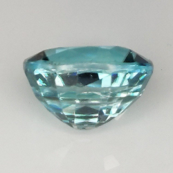 5,21 ct blauer Zirkon im Ovalschliff, 9,74 x 8,01 mm