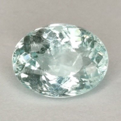 0,63 ct Paraiba-Turmalin im Ovalschliff 6,06 x 4,60 mm