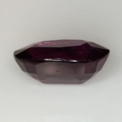 Taglio ovale tormalina rubellite da 5,87 carati 13,09 x 10,41 mm