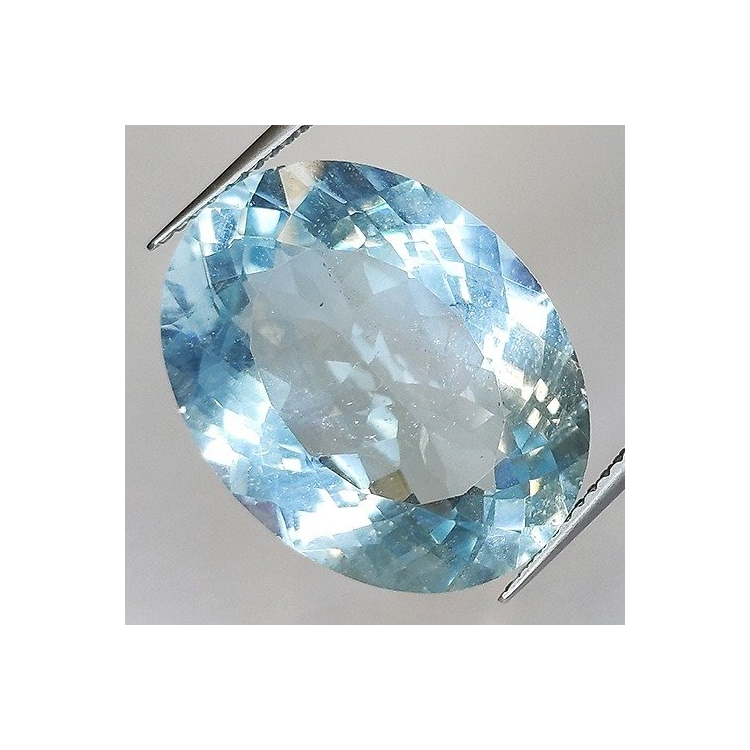 21,54 ct blauer Topas, ovaler Schliff, 20,54 x 15,8 mm