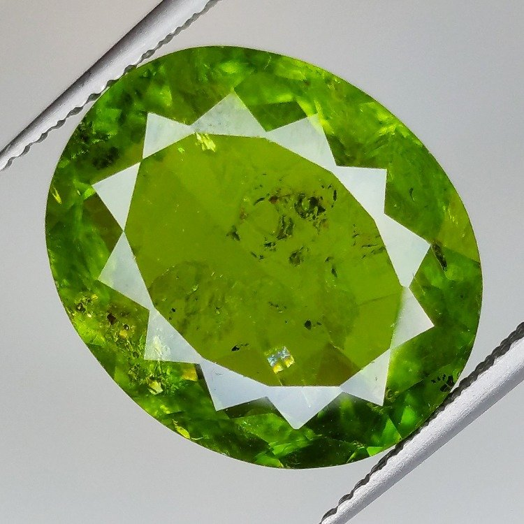 17.80ct Peridot Oval Cut 16.99x14.40mm