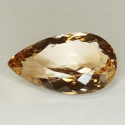 12,73 ct Champagner-Topas im Birnenschliff, 19,25 x 11,56 mm