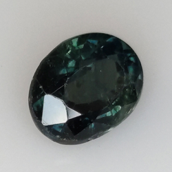 2,31 ct Saphir im Ovalschliff 8,42 x 6,64 mm