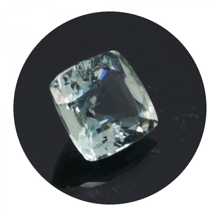 2,26 ct.  Aquamarin Kissen Schnitt