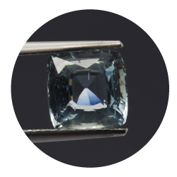 2,99 ct.  Acquamarina in Faccettato Cuscino