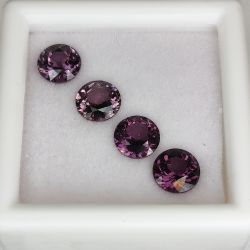 2.33ct Spinel Round Cut 5.2-5.3mm