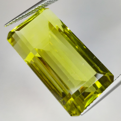 Quartz citron taille émeraude 19,44 ct 11,4x23,5mm